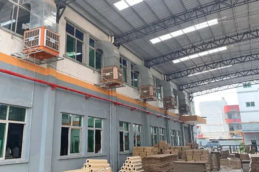 開放式廠房降溫方案  環(huán)?？照{(diào)是不錯(cuò)的選擇