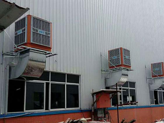 鐵皮廠房安裝潤(rùn)東方環(huán)?？照{(diào)